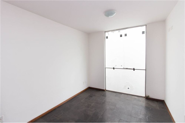 Imagem Casa com 1 Quarto à Venda, 200 m² em Moema - São Paulo Imagem Casa com 1 Quarto à Venda, 200 m² em Moema - São Paulo