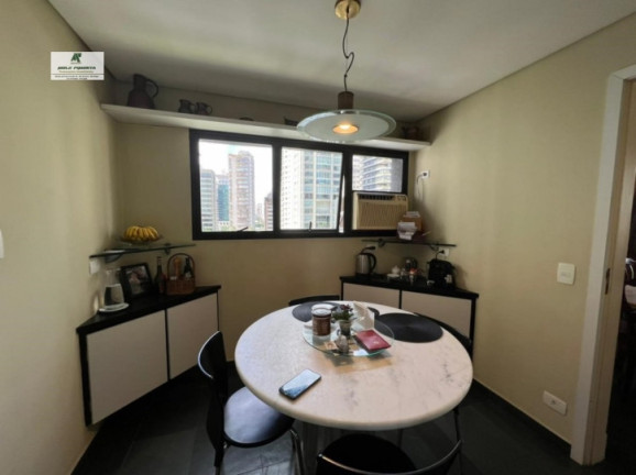 Imagem Apartamento com 3 Quartos à Venda, 220 m² em Itaim Bibi - São Paulo Imagem Apartamento com 3 Quartos à Venda, 220 m² em Itaim Bibi - São Paulo