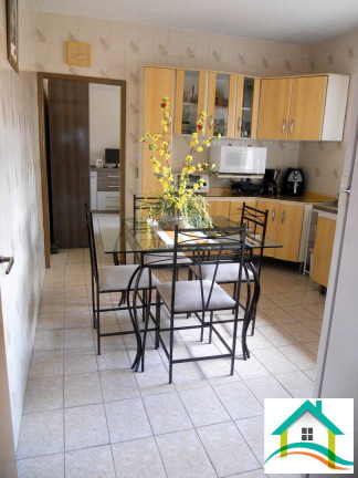 Imagem Casa com 2 Quartos à Venda, 253 m² em Vila Palmares - Santo André