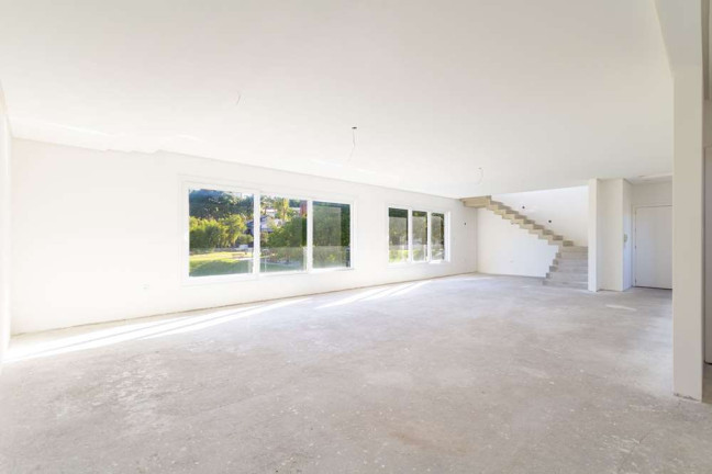 Imagem Imóvel com 3 Quartos à Venda, 400 m² em Três Figueiras - Porto Alegre Imagem Imóvel com 3 Quartos à Venda, 400 m² em Três Figueiras - Porto Alegre