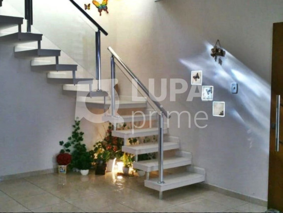 Casa com 3 Quartos à Venda, 117 m² em Vila Carrão - São Paulo