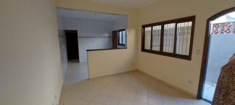 Imagem Casa com 2 Quartos à Venda, 10 m² em Maracanã - Praia Grande Imagem Casa com 2 Quartos à Venda, 10 m² em Maracanã - Praia Grande