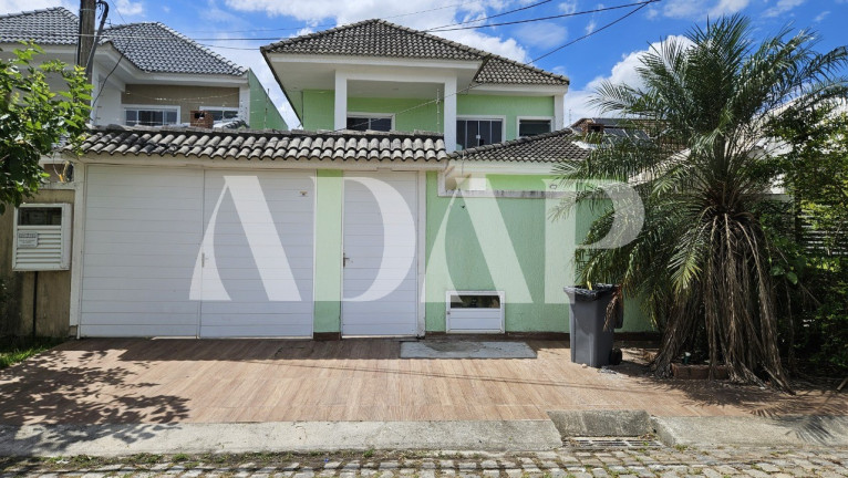 Imagem Casa com 3 Quartos à Venda, 220 m² em Vargem Pequena - Rio De Janeiro Imagem Casa com 3 Quartos à Venda, 220 m² em Vargem Pequena - Rio De Janeiro