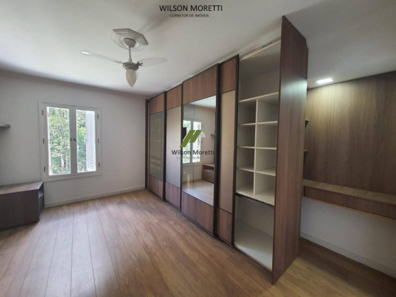 Imagem Casa com 4 Quartos à Venda, 250 m²