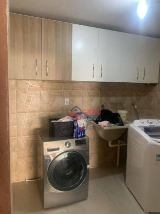 Imagem Sobrado com 3 Quartos para Alugar, 300 m² em Bairro Alto - Curitiba Imagem Sobrado com 3 Quartos para Alugar, 300 m² em Bairro Alto - Curitiba
