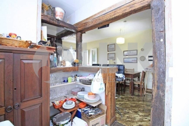Imagem Imóvel com 2 Quartos à Venda, 96 m² em Menino Deus - Porto Alegre Imagem Imóvel com 2 Quartos à Venda, 96 m² em Menino Deus - Porto Alegre
