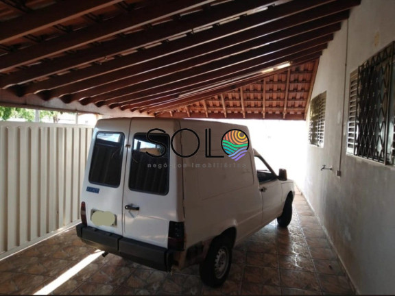 Imagem Casa com 3 Quartos à Venda, 262 m² em Centro - Araraquara Imagem Casa com 3 Quartos à Venda, 262 m² em Centro - Araraquara