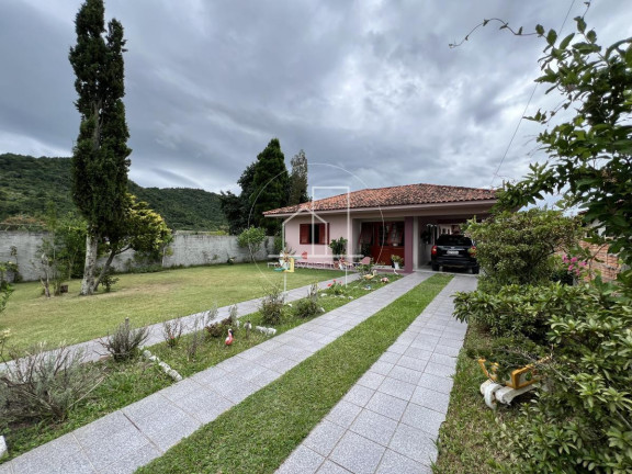 Imagem Casa com 3 Quartos à Venda, 180 m² em São João Do Rio Vermelho - Florianópolis Imagem Casa com 3 Quartos à Venda, 180 m² em São João Do Rio Vermelho - Florianópolis