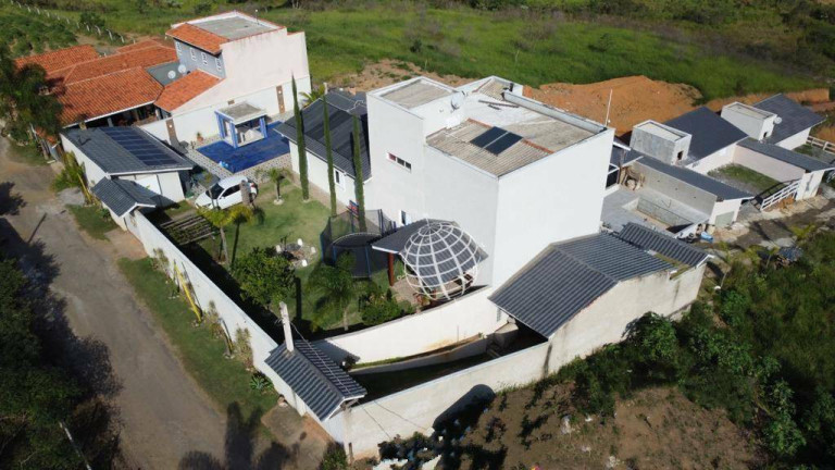 Casa com 3 Quartos à Venda, 844 m² em Centro - Piracaia