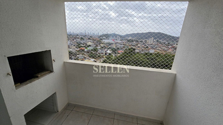 Imagem Apartamento com 3 Quartos à Venda, 76 m² em Cedros - Camboriú