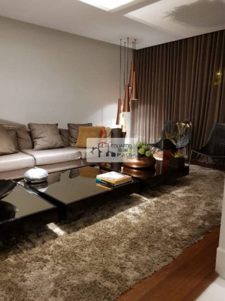 Imagem Casa com 4 Quartos à Venda, 354 m² em Santa Lúcia - Belo Horizonte Imagem Casa com 4 Quartos à Venda, 354 m² em Santa Lúcia - Belo Horizonte