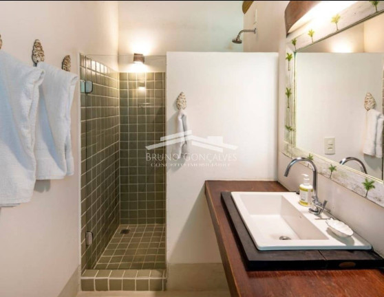 Imagem Casa com 8 Quartos à Venda, 1 m² em Trancoso - Porto Seguro Imagem Casa com 8 Quartos à Venda, 1 m² em Trancoso - Porto Seguro