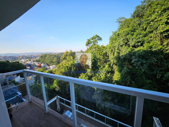 Imagem Casa com 3 Quartos à Venda, 330 m² em Barueri