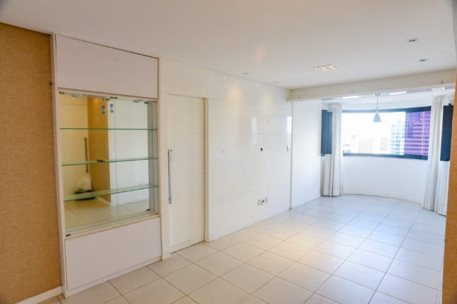 Imagem Apartamento com 2 Quartos à Venda, 76 m² em Stiep - Salvador