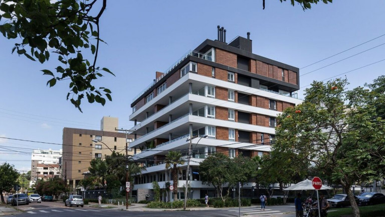 Imagem Imóvel com 3 Quartos à Venda, 177 m² em Menino Deus - Porto Alegre Imagem Imóvel com 3 Quartos à Venda, 177 m² em Menino Deus - Porto Alegre