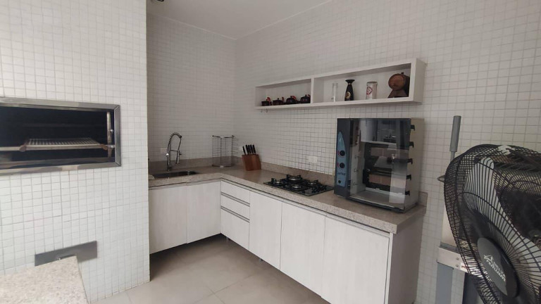 Imagem Casa com 3 Quartos à Venda, 238 m² em Jardim Imperial - Maringá