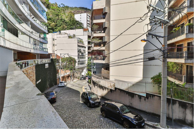 Imagem Apartamento com 4 Quartos à Venda, 165 m² em Lagoa - Rio De Janeiro Imagem Apartamento com 4 Quartos à Venda, 165 m² em Lagoa - Rio De Janeiro
