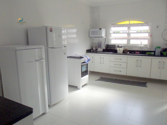 Imagem Casa com 4 Quartos para Alugar ou Temporada,  em Enseada - Guarujá