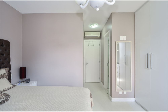Imagem Apartamento com 3 Quartos à Venda, 92 m² em Moema - São Paulo