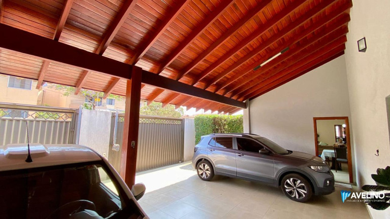 Imagem Casa com 3 Quartos à Venda, 227 m² em Vila Vilas Boas - Campo Grande Imagem Casa com 3 Quartos à Venda, 227 m² em Vila Vilas Boas - Campo Grande
