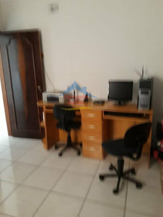 Imagem Sobrado com 4 Quartos à Venda, 261 m² em Vila Curuçá - Santo André Imagem Sobrado com 4 Quartos à Venda, 261 m² em Vila Curuçá - Santo André