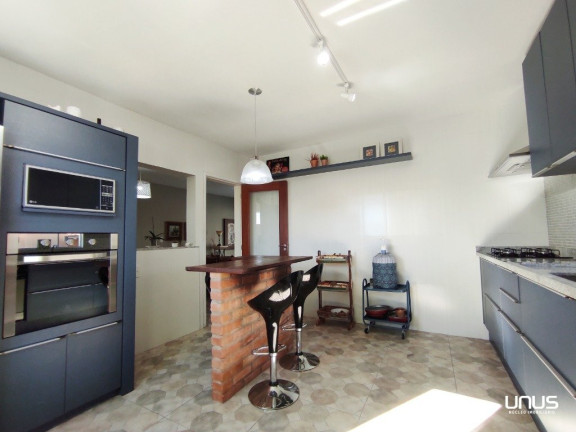 Imagem Casa com 3 Quartos à Venda, 340 m² em Jardim Atlântico - Florianópolis Imagem Casa com 3 Quartos à Venda, 340 m² em Jardim Atlântico - Florianópolis