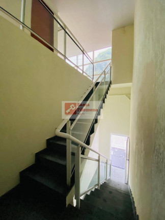 Imagem Galpão à Venda, 715 m² em Vila Palmares - Santo André Imagem Galpão à Venda, 715 m² em Vila Palmares - Santo André