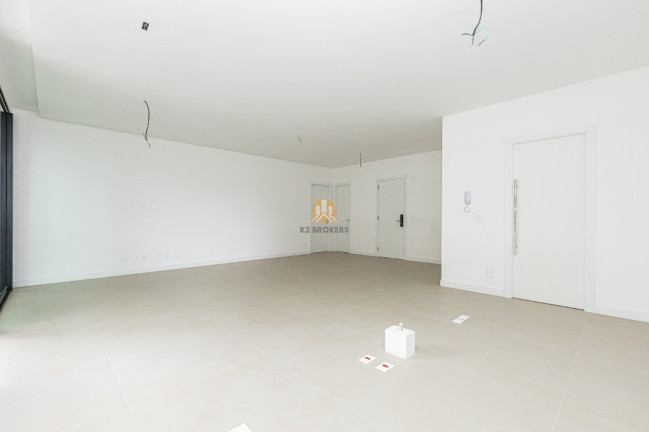 Imagem Imóvel com 2 Quartos à Venda, 131 m² em Bigorrilho - Curitiba Imagem Imóvel com 2 Quartos à Venda, 131 m² em Bigorrilho - Curitiba