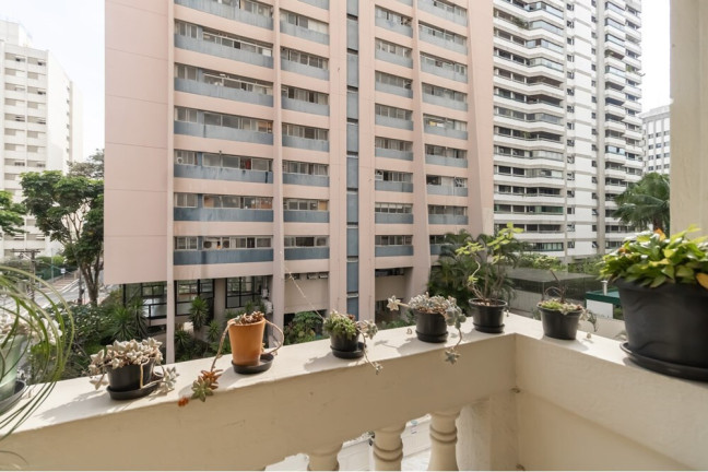 Imagem Imóvel com 3 Quartos à Venda, 126 m² em Moema - São Paulo
