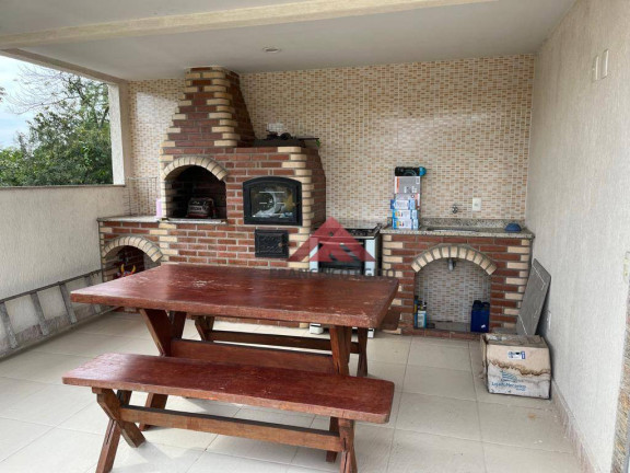 Imagem Casa com 3 Quartos à Venda, 189 m² em Arsenal - São Gonçalo