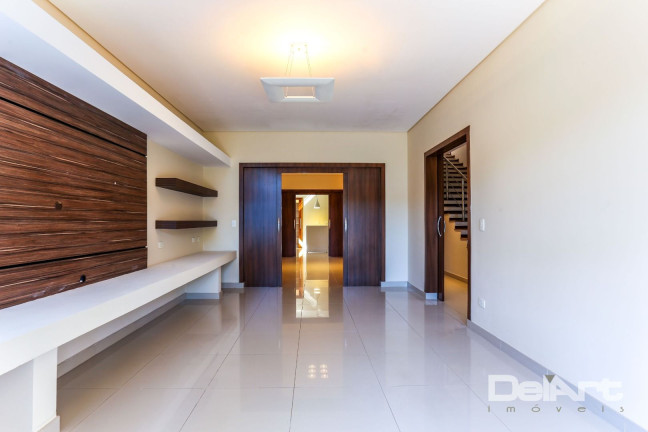 Imagem Casa com 4 Quartos à Venda, 302 m² em Santa Cândida - Curitiba