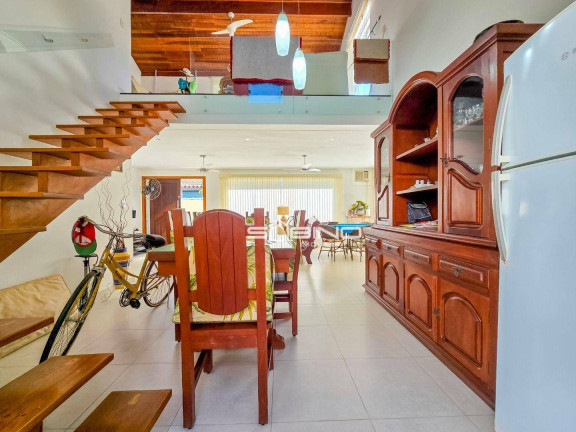 Imagem Casa com 3 Quartos para Temporada, 195 m² em Riviera De São Lourenço - Bertioga