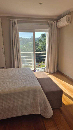 Imagem Casa com 3 Quartos à Venda, 500 m² em Granja Viana - Carapicuíba