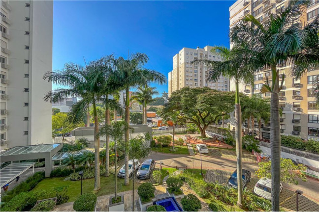 Imagem Imóvel com 3 Quartos à Venda, em Passo Da Areia - Porto Alegre Imagem Imóvel com 3 Quartos à Venda, em Passo Da Areia - Porto Alegre
