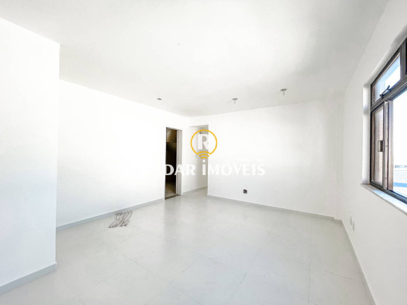 Imagem Cobertura com 4 Quartos à Venda, 180 m² em Algodoal - Cabo Frio