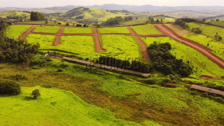 Imagem Terreno à Venda, 1.000 m² em Lagos De Santa Helena - Bragança Paulista Imagem Terreno à Venda, 1.000 m² em Lagos De Santa Helena - Bragança Paulista