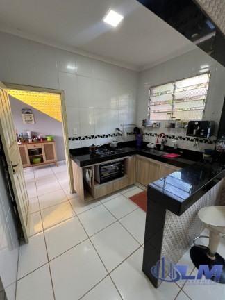 Imagem Casa com 3 Quartos à Venda, 180 m² em Santa Mônica - Guarapari