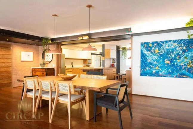 Apartamento com 3 Quartos para Alugar, 210 m² em Itaim - São Paulo