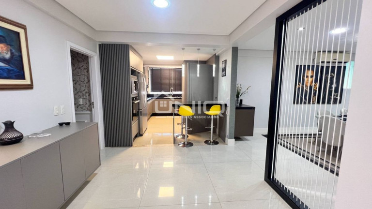 Imagem Apartamento com 3 Quartos à Venda, 175 m² em Centro - Pato Branco