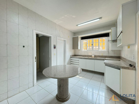 Imagem Casa com 5 Quartos à Venda, 220 m² em Balneário Estreito - Florianópolis Imagem Casa com 5 Quartos à Venda, 220 m² em Balneário Estreito - Florianópolis