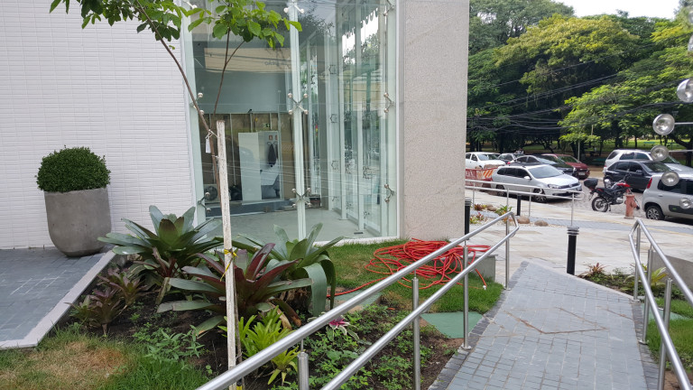 Imagem Apartamento com 2 Quartos à Venda, 32 m² em Moinhos De Vento - Porto Alegre