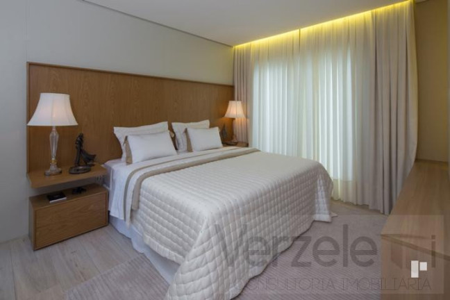 Imagem Apartamento com 4 Quartos à Venda, 238 m² em Centro - Balneário Camboriú