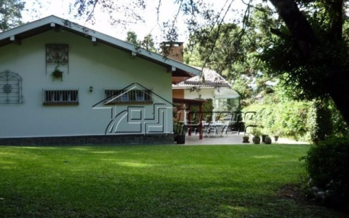 Imagem Casa com 4 Quartos à Venda, 254 m² em Vila Iara - Campos Do Jordão Imagem Casa com 4 Quartos à Venda, 254 m² em Vila Iara - Campos Do Jordão