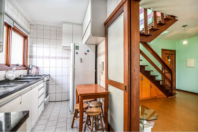 Imagem Cobertura com 3 Quartos à Venda, 163 m² em Teresópolis - Porto Alegre Imagem Cobertura com 3 Quartos à Venda, 163 m² em Teresópolis - Porto Alegre