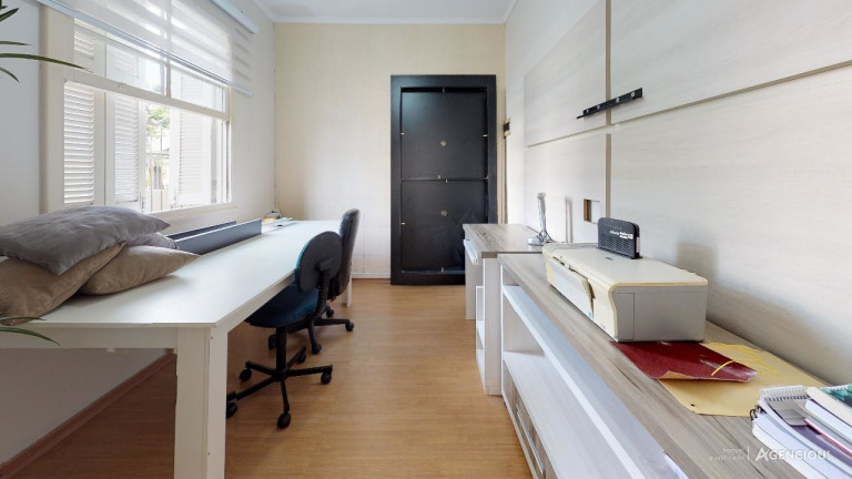 Imagem Apartamento com 3 Quartos à Venda, 129 m² em Menino Deus - Porto Alegre Imagem Apartamento com 3 Quartos à Venda, 129 m² em Menino Deus - Porto Alegre