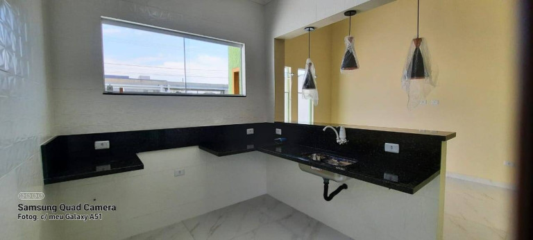 Imagem Casa com 3 Quartos à Venda, em Jardim Oásis - Taubaté Imagem Casa com 3 Quartos à Venda, em Jardim Oásis - Taubaté