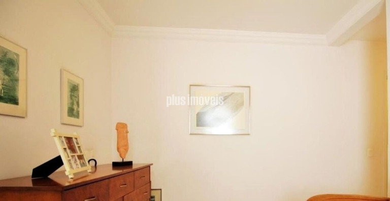 Imagem Casa com 5 Quartos à Venda, 320 m² em Jardim Guedala - São Paulo