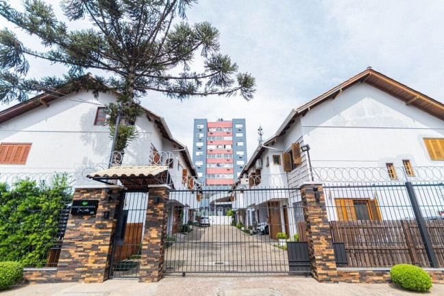 Imagem Casa de Condomínio com 3 Quartos à Venda, 168 m² em Santo Antônio - Porto Alegre