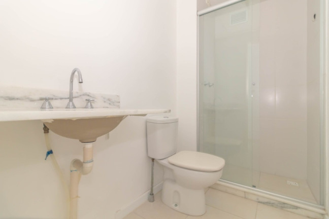 Imagem Imóvel com 3 Quartos à Venda,  em Jardim Carvalho - Porto Alegre