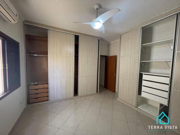 Imagem Casa de Condomínio com 3 Quartos à Venda, 200 m² Imagem Casa de Condomínio com 3 Quartos à Venda, 200 m²